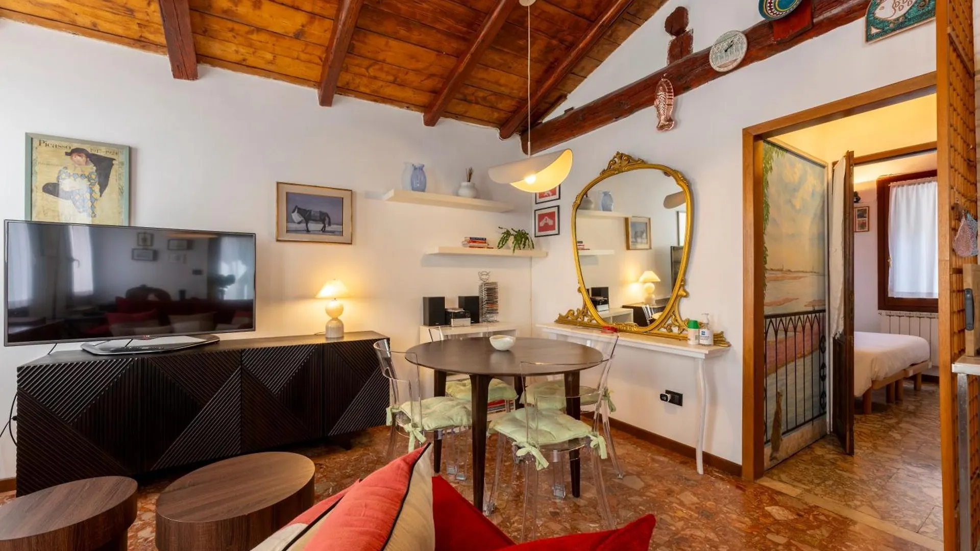 Venezia Arsenale Biennale Apartment Italy